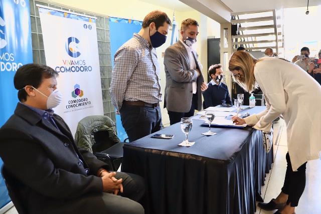 El Municipio lanza una nueva etapa de su línea de créditos para los sectores más golpeados por la pandemia