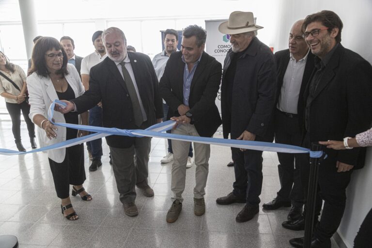 El intendente dejó inaugurado un espacio Eco Digital y un ETC en Km. 8