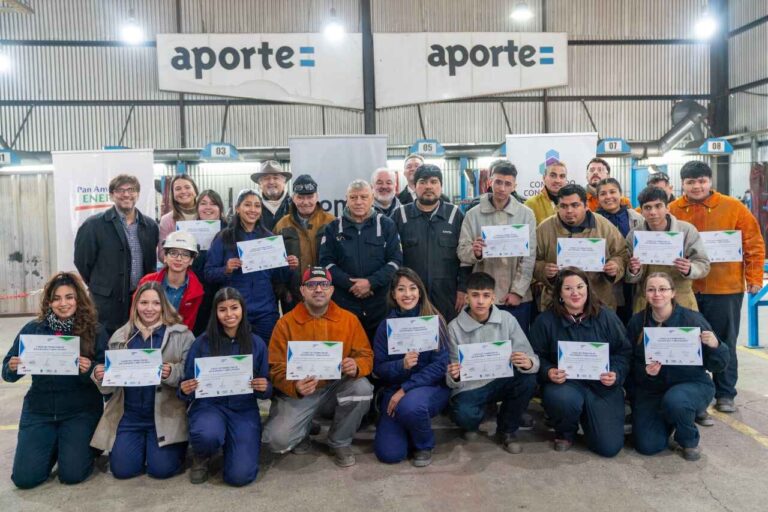 Con una fuerte articulación entre lo público y lo privado, se entregaron certificaciones a nuevos soldadores