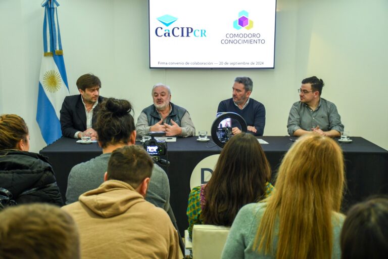 Se firmó un convenio de colaboración entre Comodoro Conocimiento, la Cámara de Comercio y la Cámara de Diseñadores del Golfo