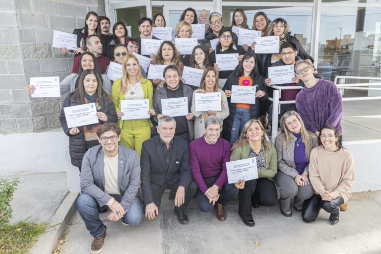 25 empleados municipales recibieron el certificado del Programa de las Naciones Unidas para el Desarrollo