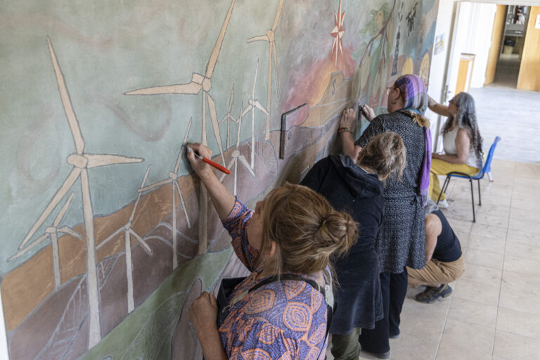 Comodoro Conocimiento impulsa una capacitación en técnicas de bioconstrucción y técnicas híbridas